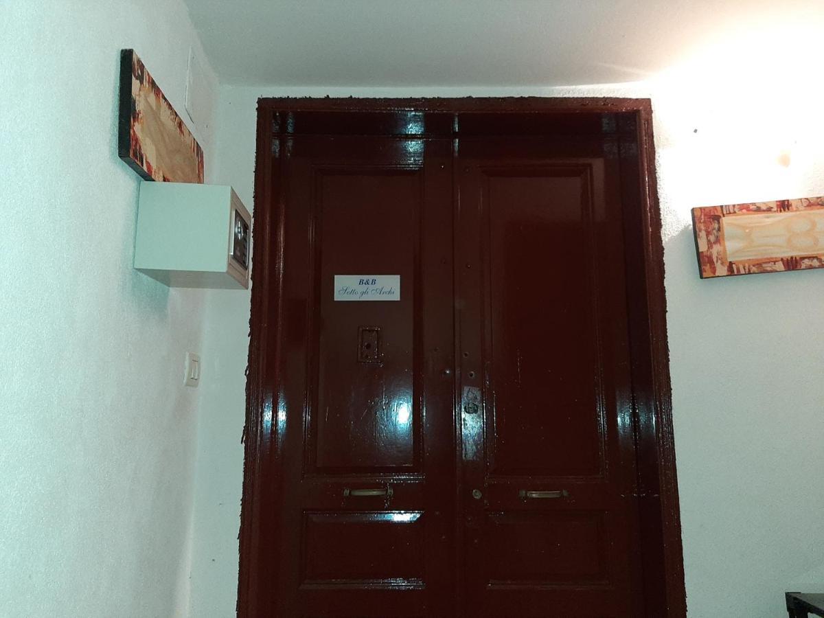 B&B Sotto Gli Archi Катания Екстериор снимка