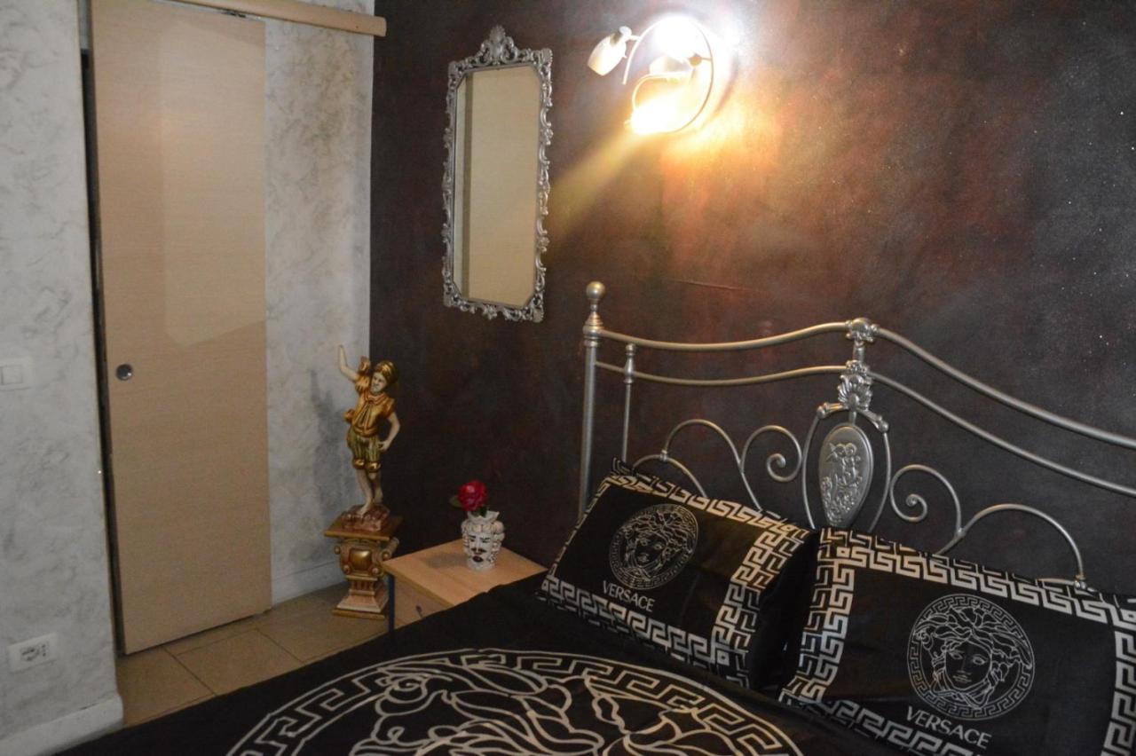 B&B Sotto Gli Archi Катания Екстериор снимка