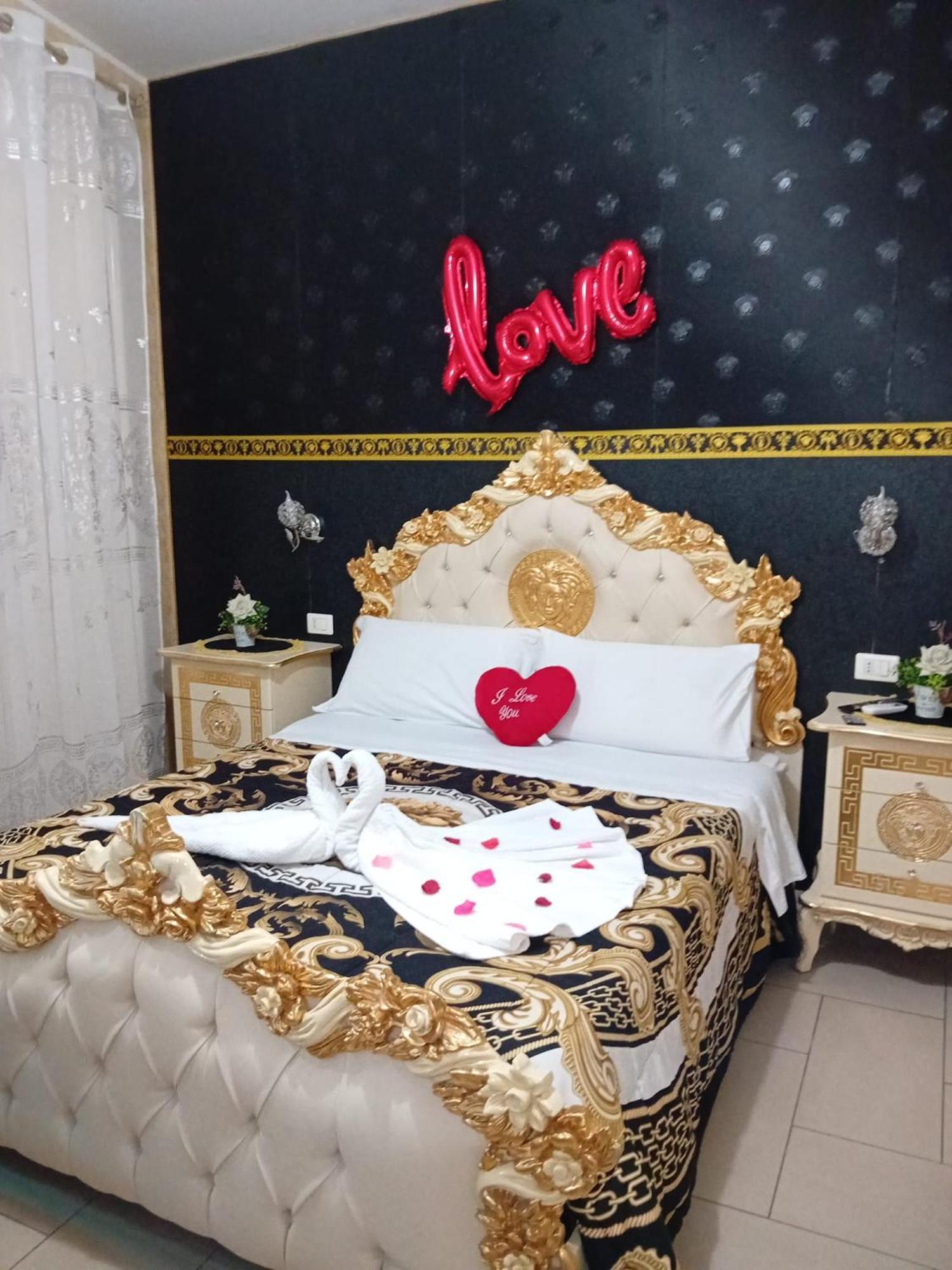 B&B Sotto Gli Archi Катания Екстериор снимка